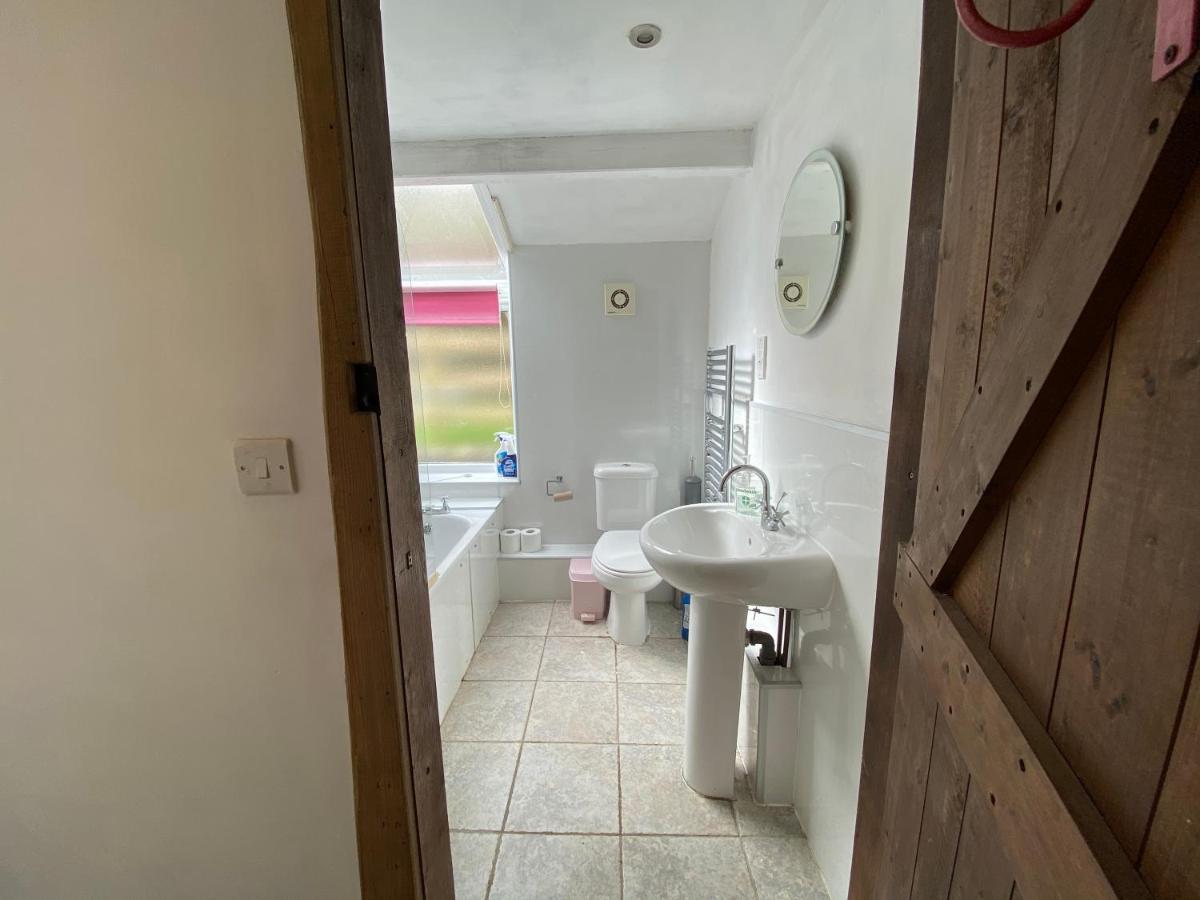 Beautiful Secluded Farmhouse With Hot Tub Villa Barmouth Exterior foto
