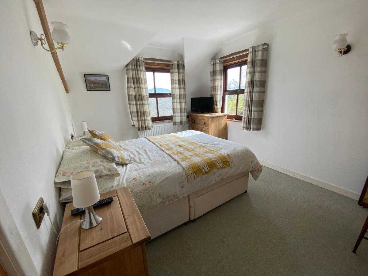 Beautiful Secluded Farmhouse With Hot Tub Villa Barmouth Exterior foto