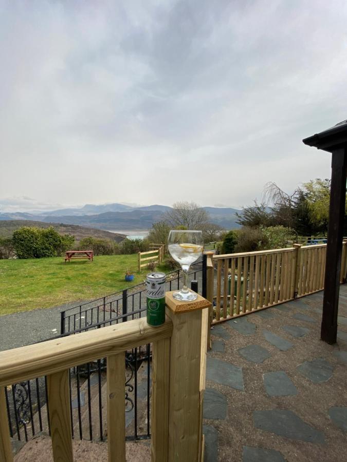 Beautiful Secluded Farmhouse With Hot Tub Villa Barmouth Exterior foto