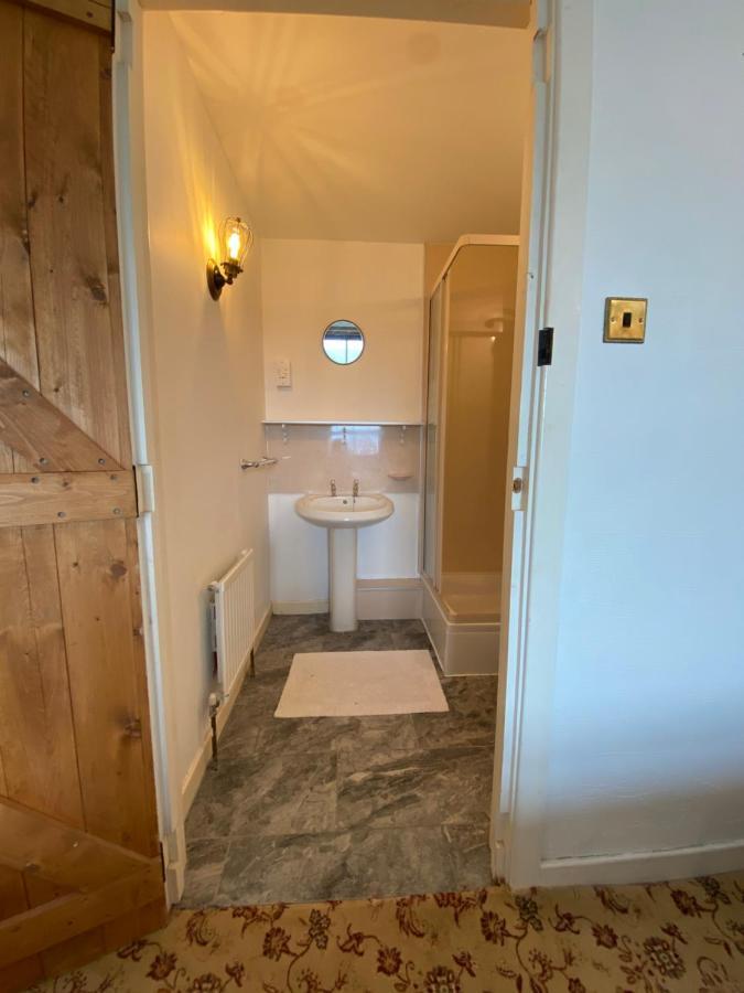 Beautiful Secluded Farmhouse With Hot Tub Villa Barmouth Exterior foto